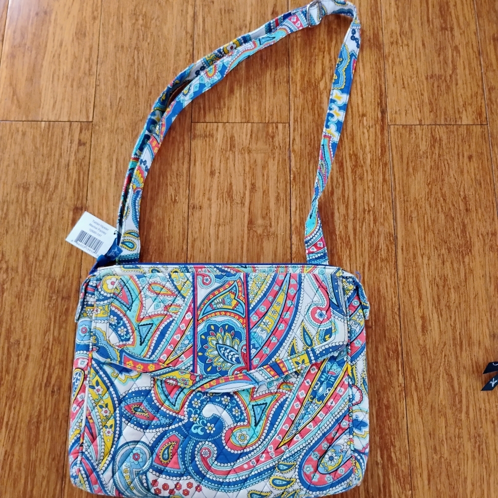 NWT- Vera Bradley Tablet Hipster Crossbody Marina Paisley Bag